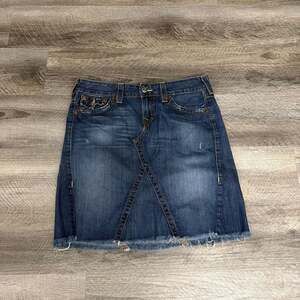 True Religion Sadie Denim Mini Skirt Raw Hem Dark Wash Size 31 -Size 12 -Large